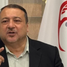 راهداری گفت: این طرح نوآورانه بنحوی فرآیندسازی شده است که بخشی از مبلغ خرید امروز هر فرد از فروشگاه های کشور، بعنوان سرمایه ی کارآفرینی آینده همان فرد درقالب بیمه نامه سرمایه گذاری ذخیره می شود و در زمان مقرر می تواند در جهت کارآفرینی بکار ببندد.