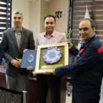 تقدیر از روابط عمومی شرکت فولاد اکسین خوزستان به مناسبت روز ارتباطات و روابط عمومی