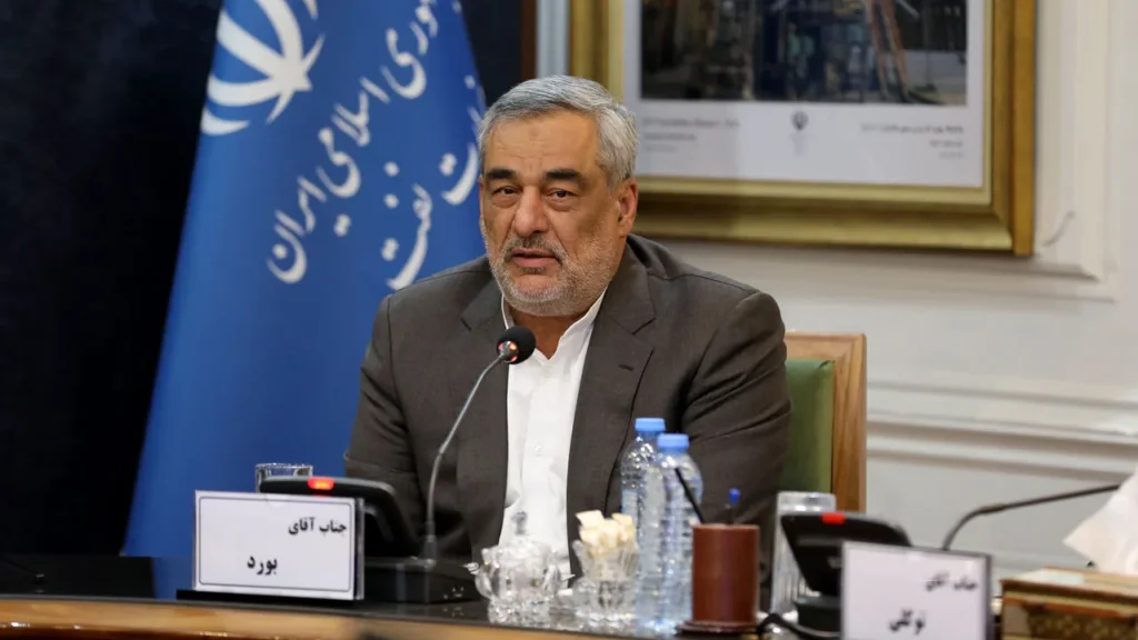 ظرفیت‌های صنعت پتروشیمی در خدمت رشد اقتصادی و کشور قرار گیرد